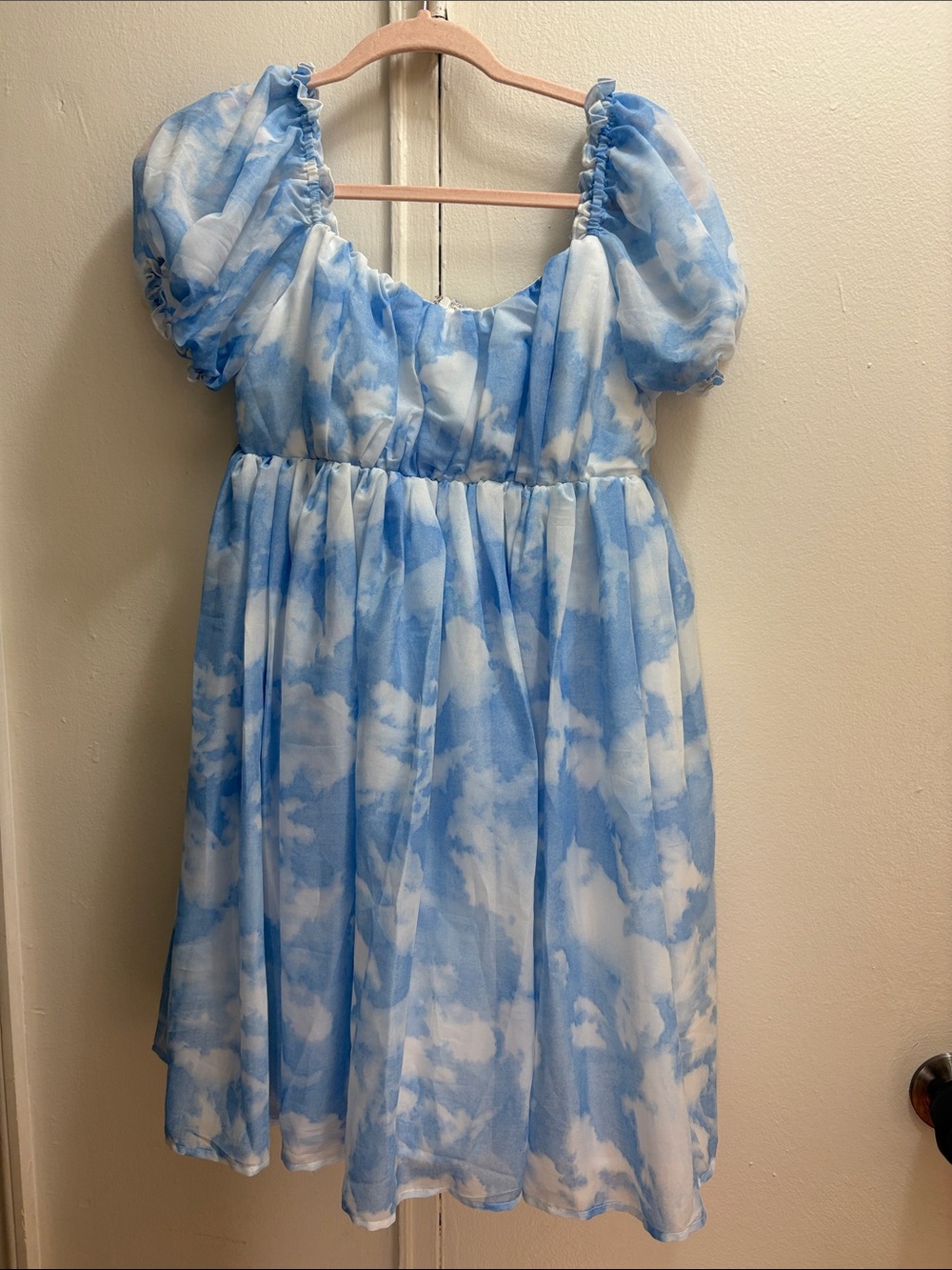 Unique Vintage Blue and White Cloud Print Midi Dress Medium